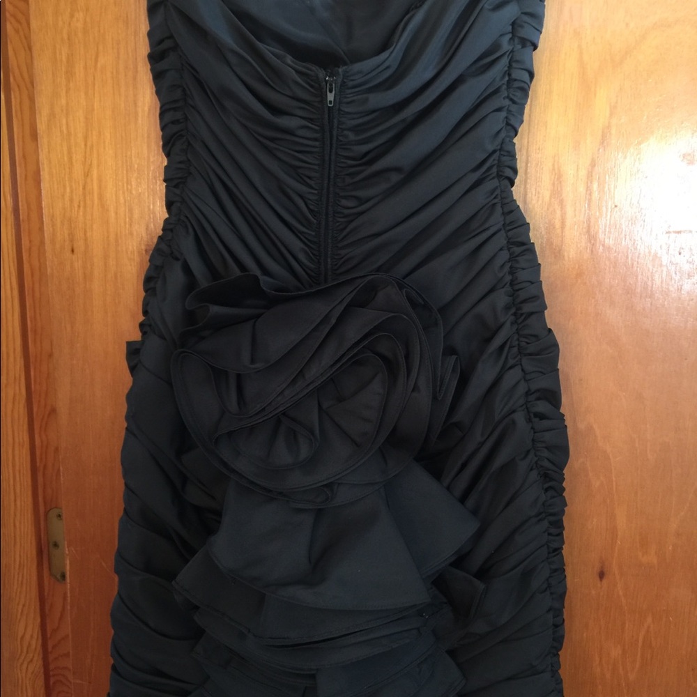 PLEATED  STRAPLESS COCKTAIL DRESS - Picture 3 of 13